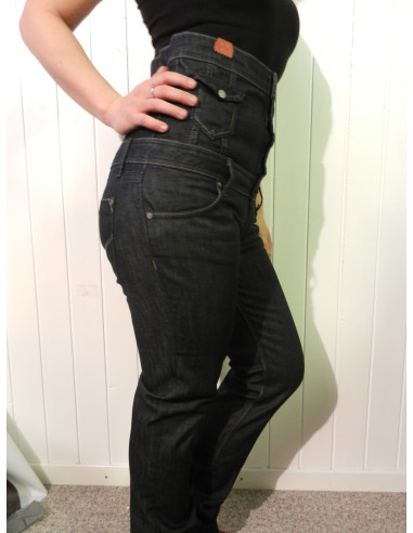 Roadi Jeans
